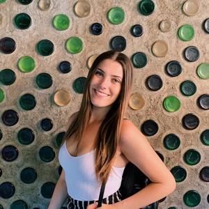 Meet your Posher, Brittany